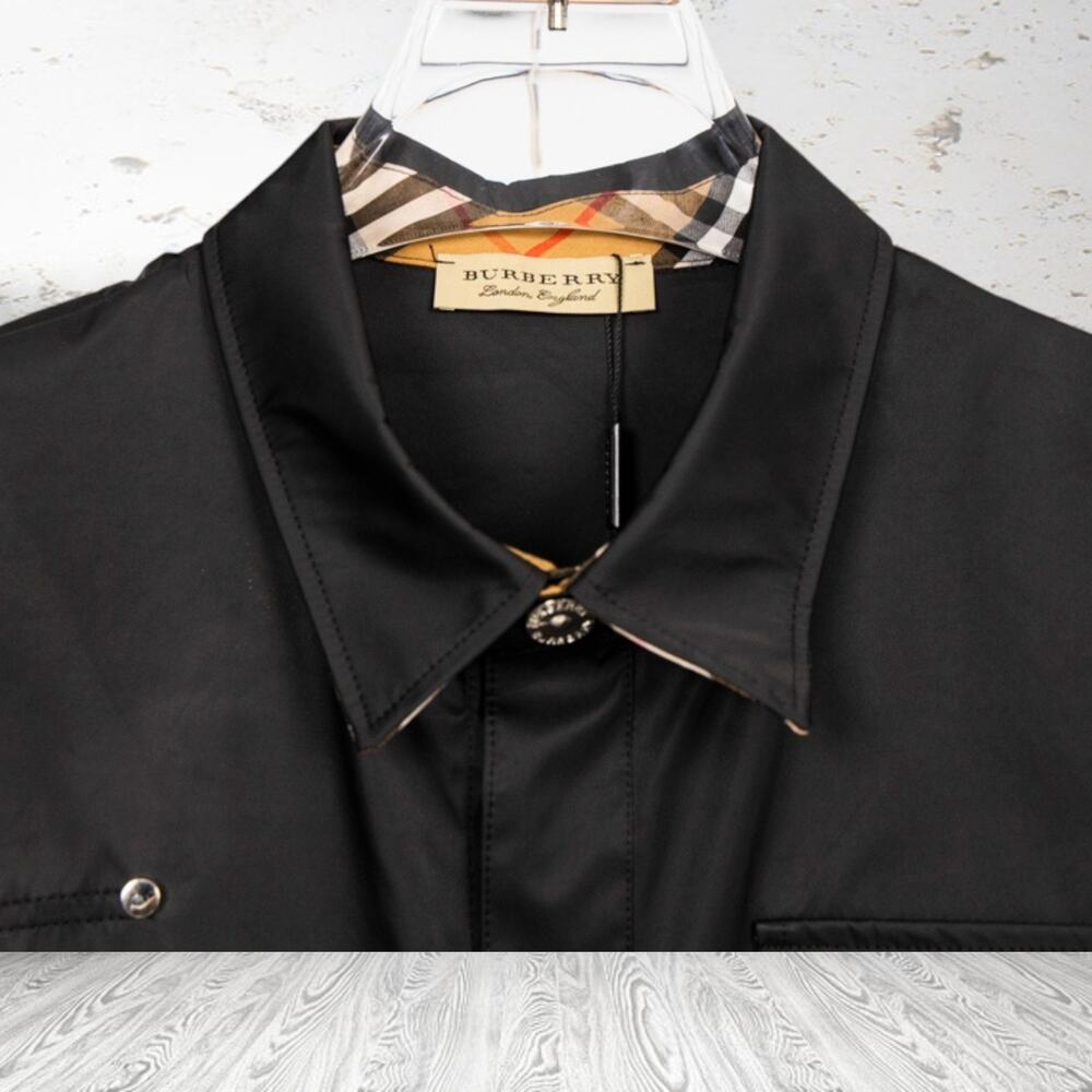 Burberry Button Down Jacket - Picture 7 of 8